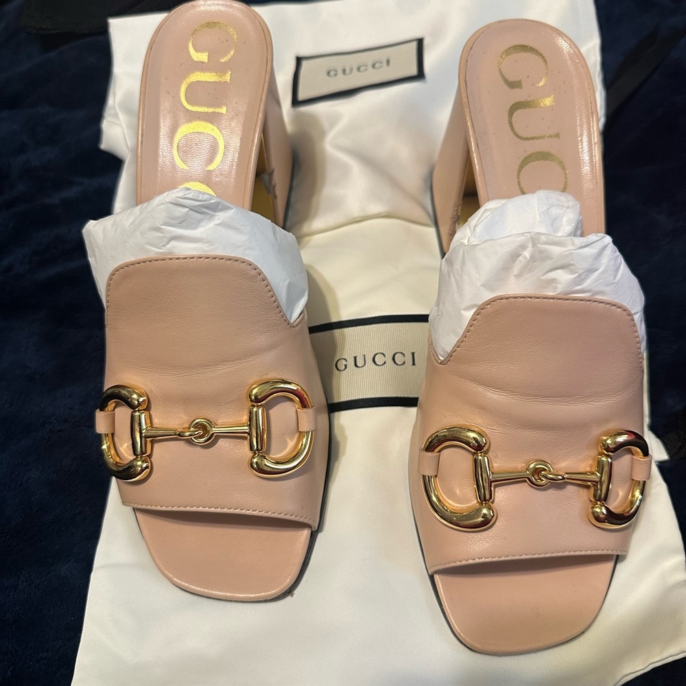 Gucci horsebit Women's 
Beige Leather Mules - Picture 7 of 16